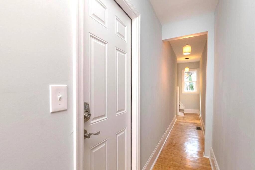 Budget Bed Room Near Downtown Inner Harbor W Free Parking Балтимор Екстериор снимка