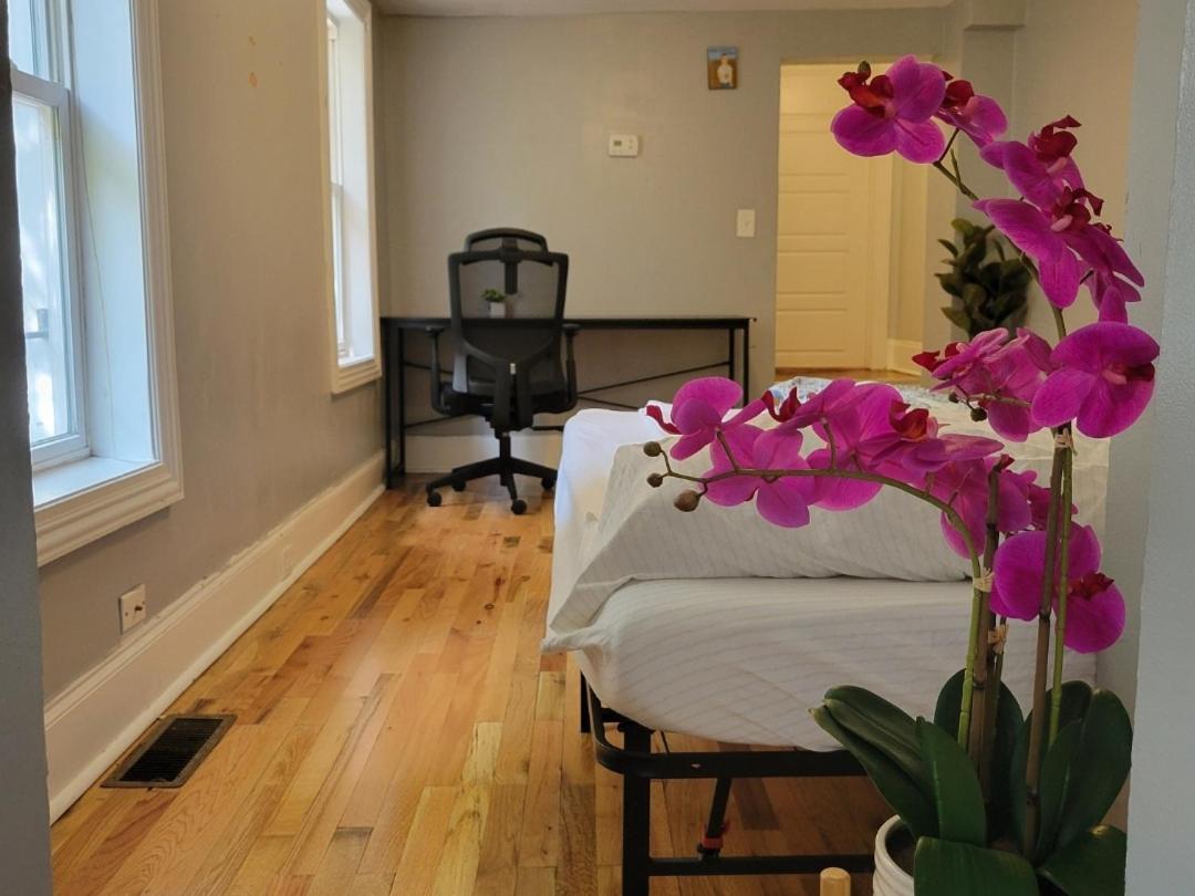 Budget Bed Room Near Downtown Inner Harbor W Free Parking Балтимор Екстериор снимка