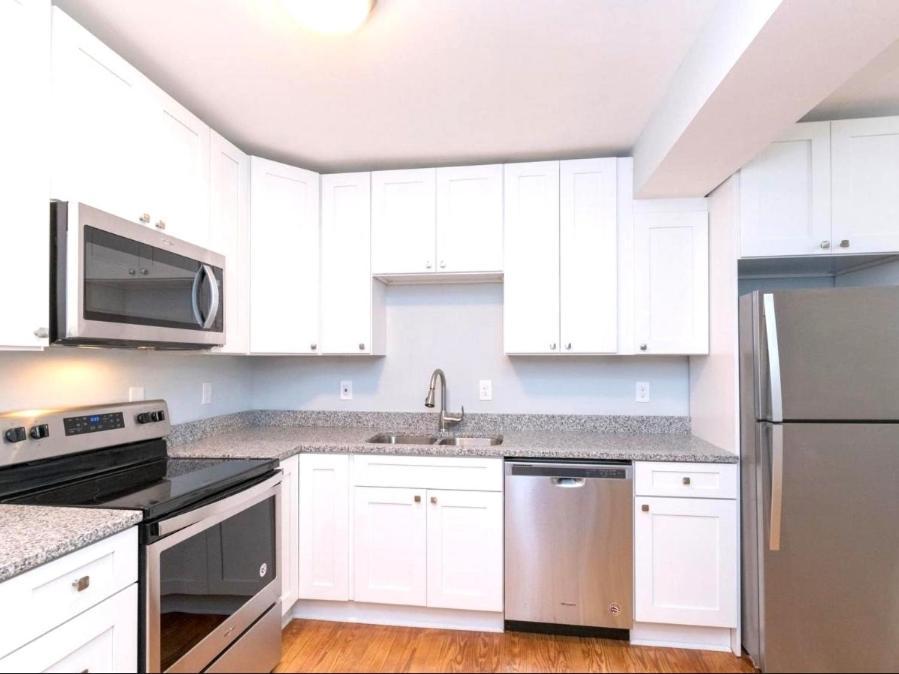 Budget Bed Room Near Downtown Inner Harbor W Free Parking Балтимор Екстериор снимка